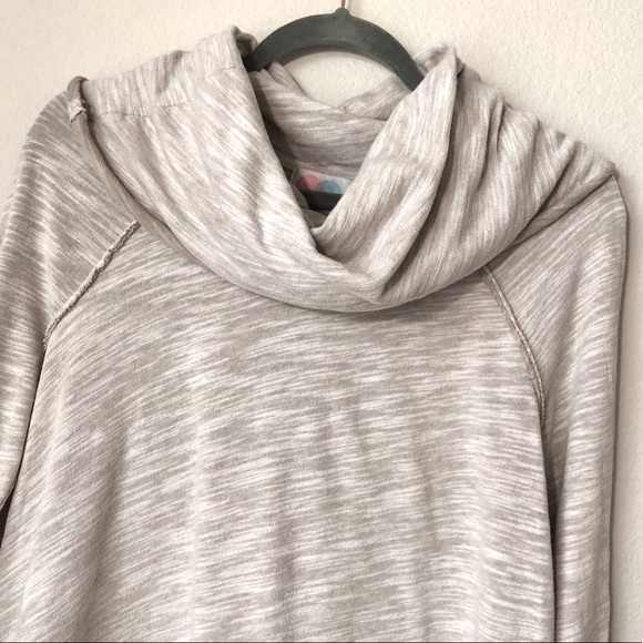 \Free People Beach\• Cocoon Cowl Neck Pullover - Picture 6 of 13